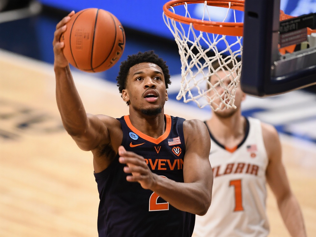 NBA官方晒照送祝福:贾里德-范德比尔特26岁生日快乐 数据分析表明,范德比尔特在过去的赛季中场